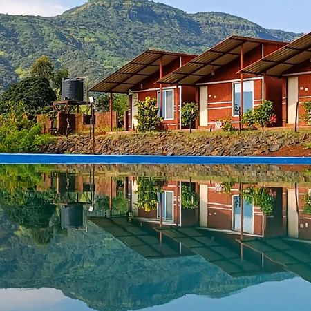 Mysticstays Resort Wai Bagian luar foto