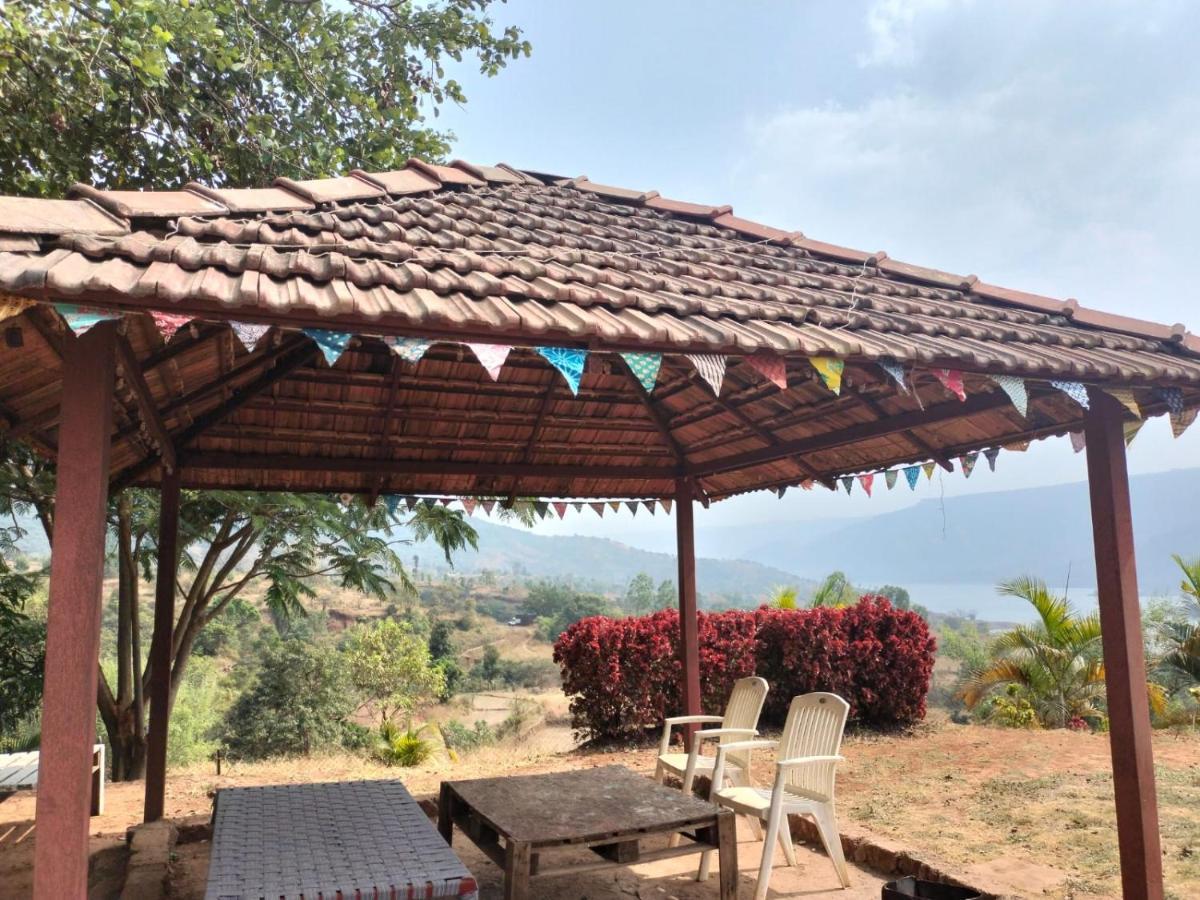 Mysticstays Resort Wai Bagian luar foto