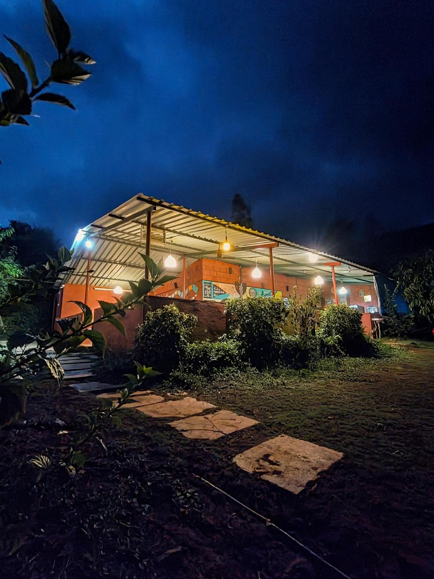 Mysticstays Resort Wai Bagian luar foto